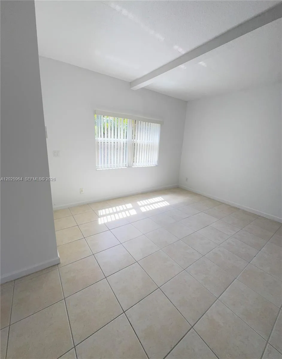 720 NE 4th Ct #720 Hallandale Beach, FL 33009