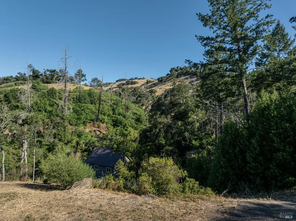 5734 Mark West Lane Santa Rosa, CA 95404