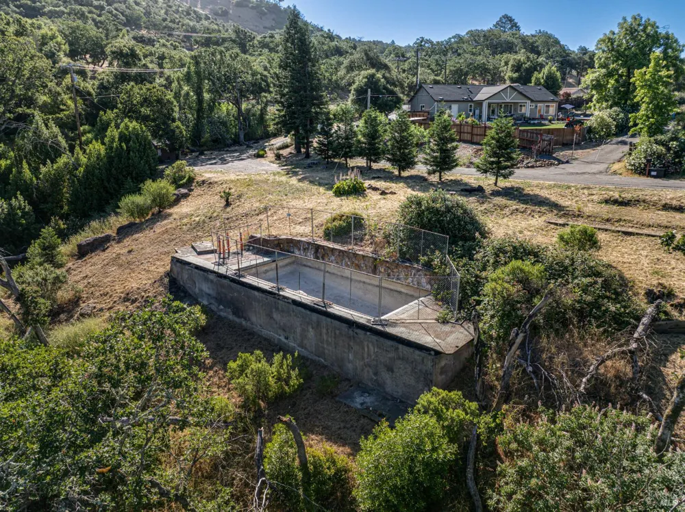 5734 Mark West Lane Santa Rosa, CA 95404