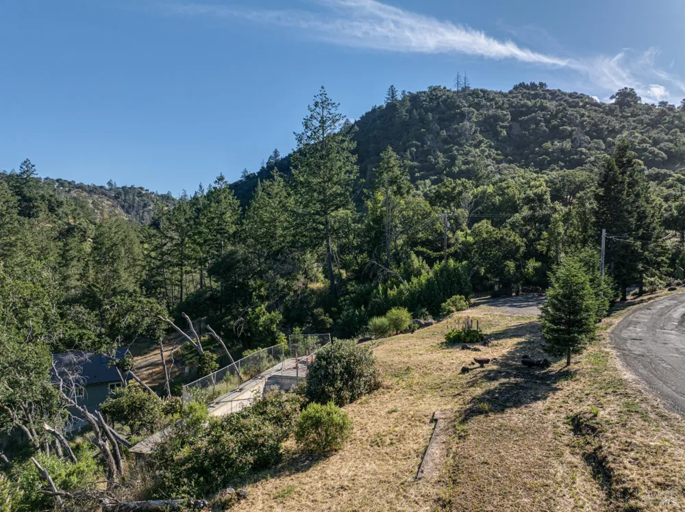 5734 Mark West Lane Santa Rosa, CA 95404