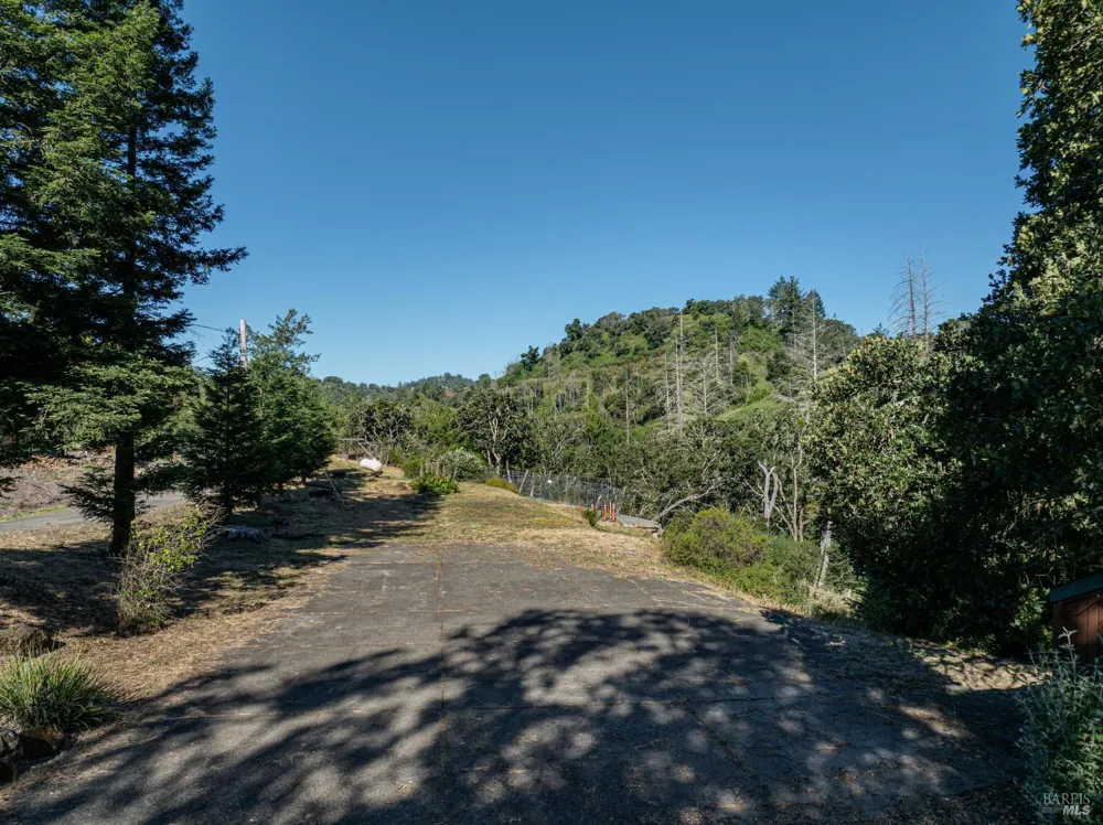 5734 Mark West Lane Santa Rosa, CA 95404