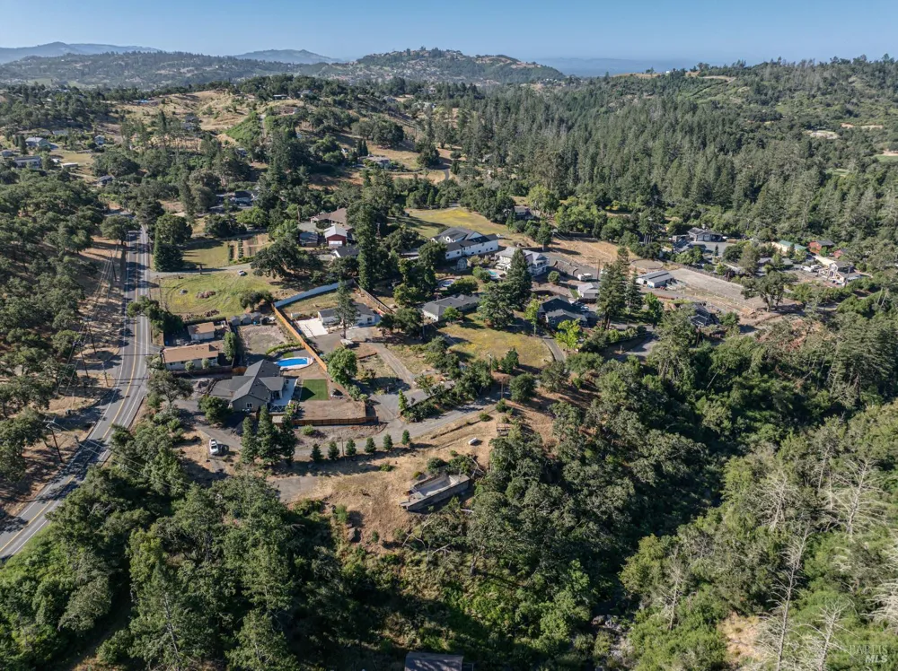 5734 Mark West Lane Santa Rosa, CA 95404