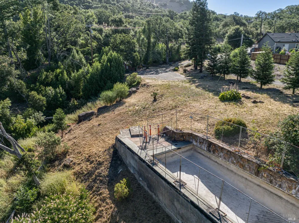 5734 Mark West Lane Santa Rosa, CA 95404