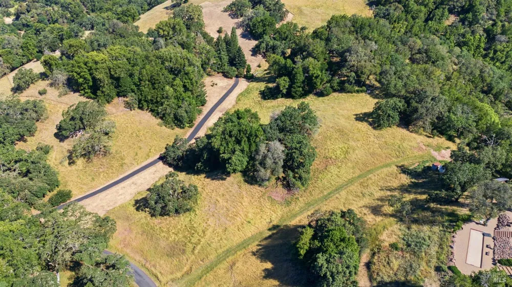 6080 Grove Street Sonoma, CA 95476