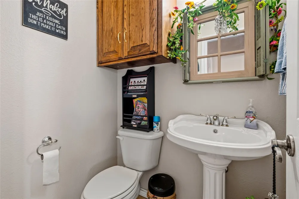 786 Vz County Road 1803 Grand Saline, TX 75140