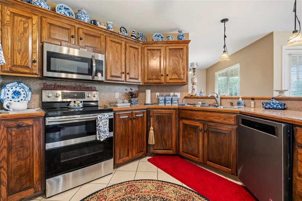 786 Vz County Road 1803 Grand Saline, TX 75140