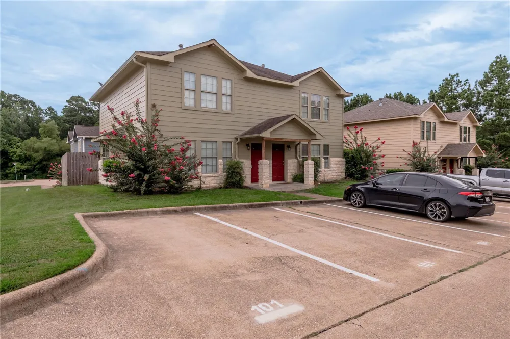 101 Yegua Circle Huntsville, TX 77340