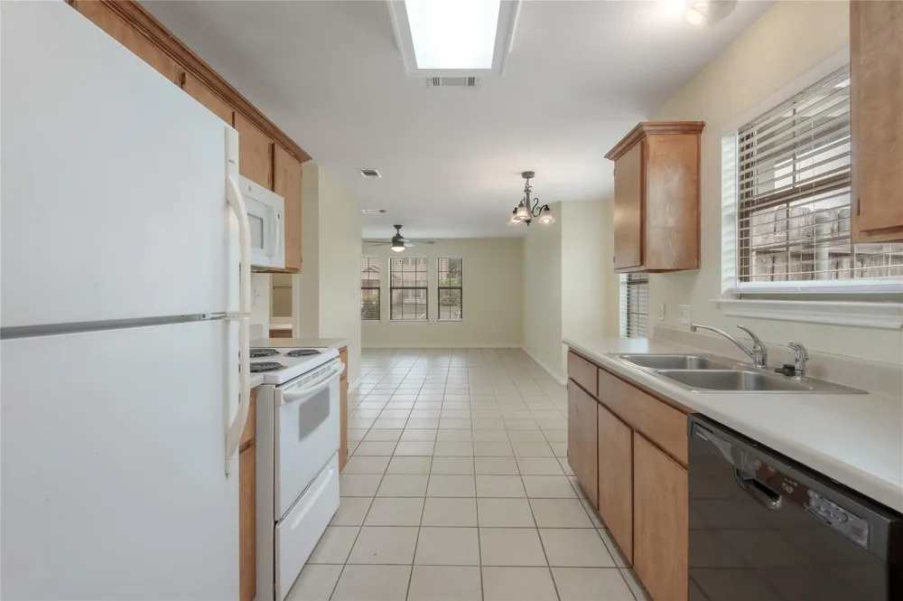 101 Yegua Circle Huntsville, TX 77340