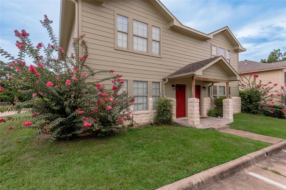 101 Yegua Circle Huntsville, TX 77340