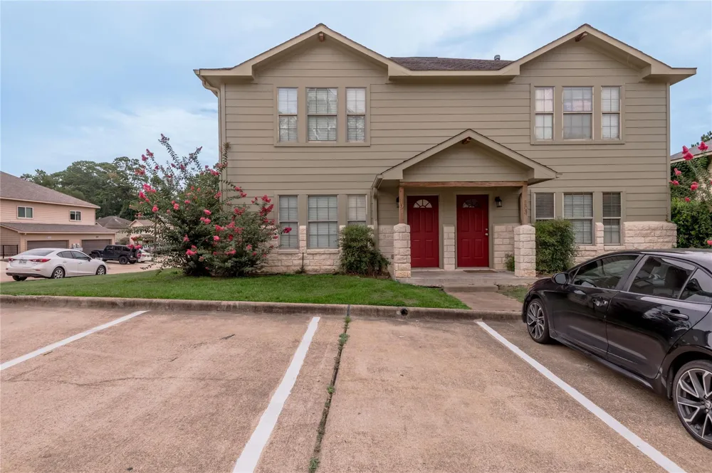 101 Yegua Circle Huntsville, TX 77340