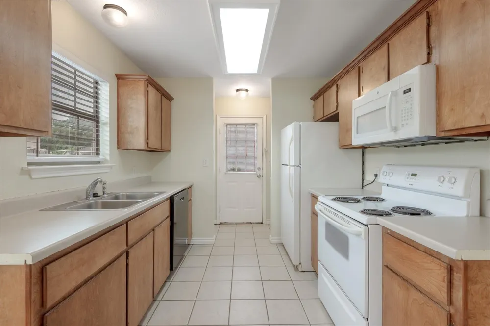 101 Yegua Circle Huntsville, TX 77340