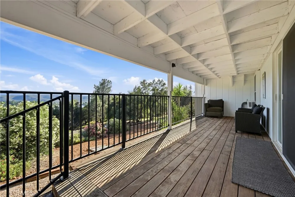17432 Greenridge Hidden Valley Lake, CA 95467