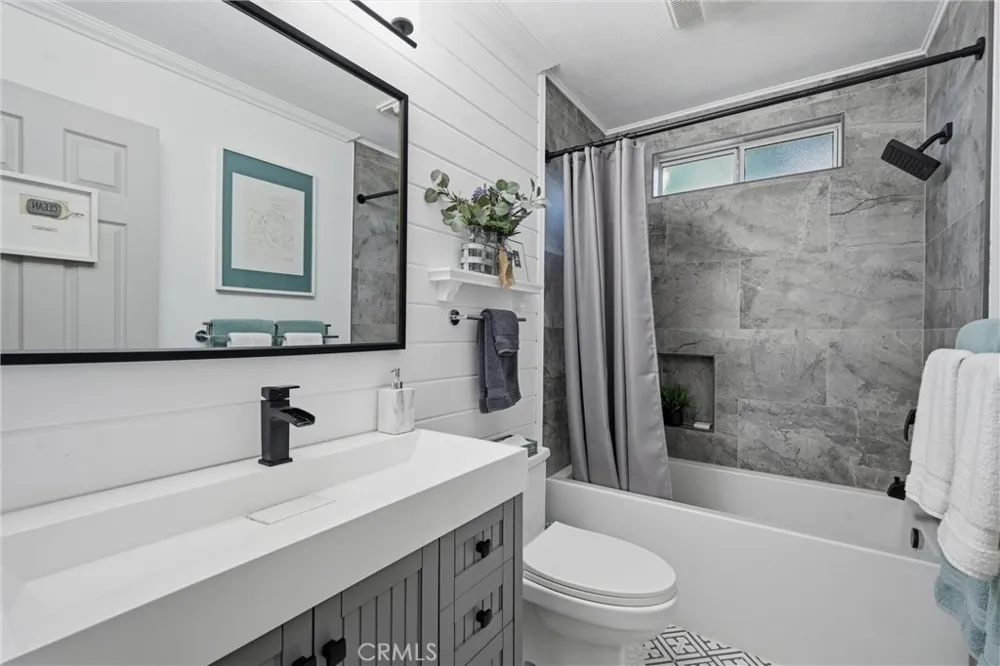 17432 Greenridge Hidden Valley Lake, CA 95467