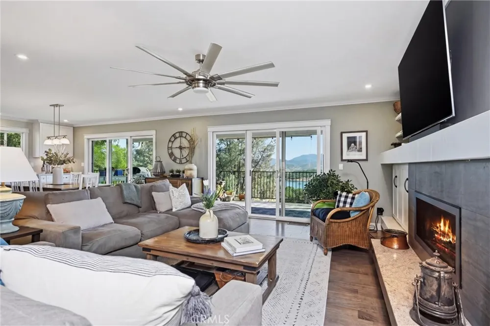 17432 Greenridge Hidden Valley Lake, CA 95467
