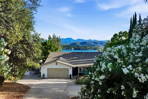 17432 Greenridge