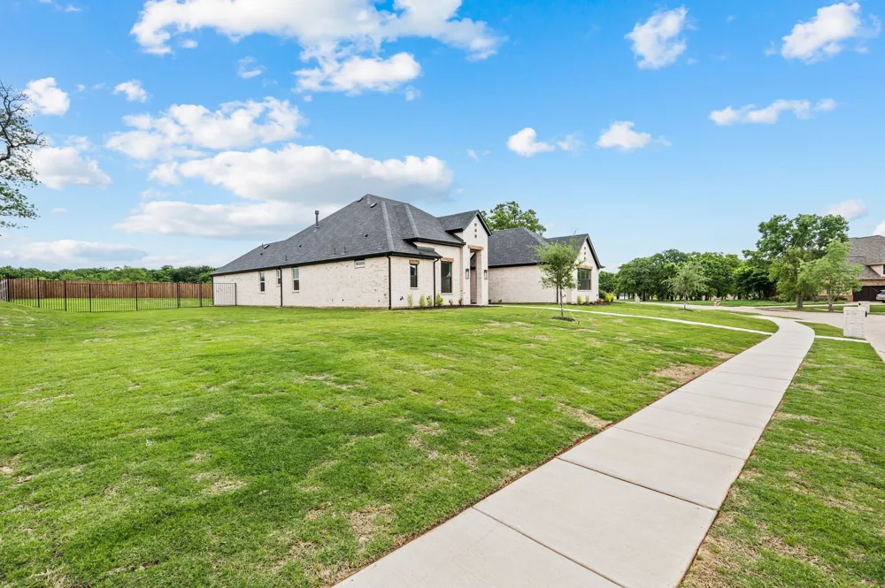 116 Oak Grove Lane Boyd, TX 76023