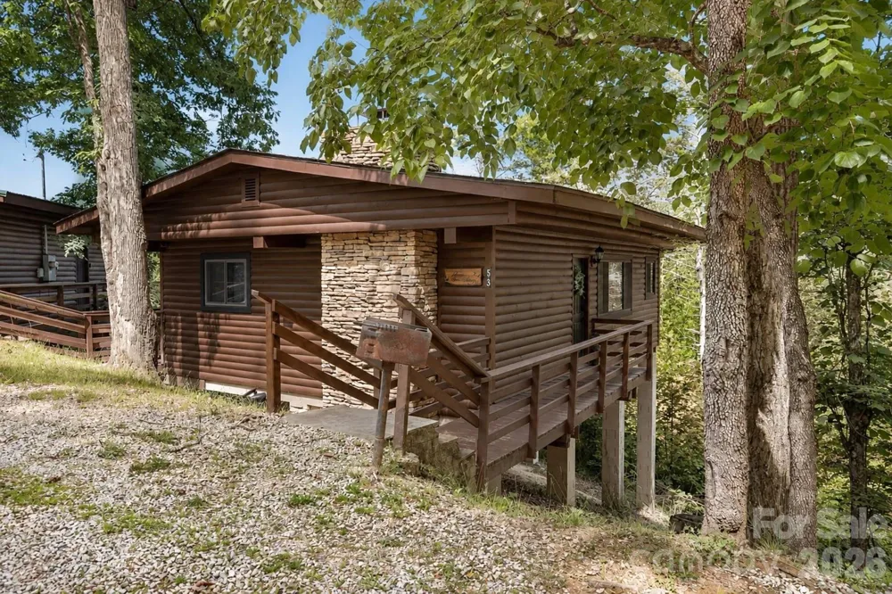 319 Blue Ridge Parkway #53 Bryson City, NC 28713