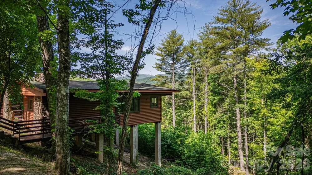 319 Blue Ridge Parkway #53 Bryson City, NC 28713