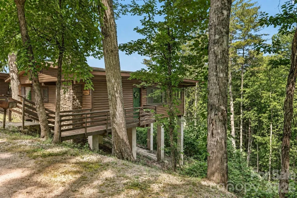 319 Blue Ridge Parkway #53 Bryson City, NC 28713