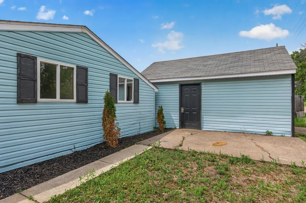 29348 Francis Lake Drive NW Isanti, MN 55040