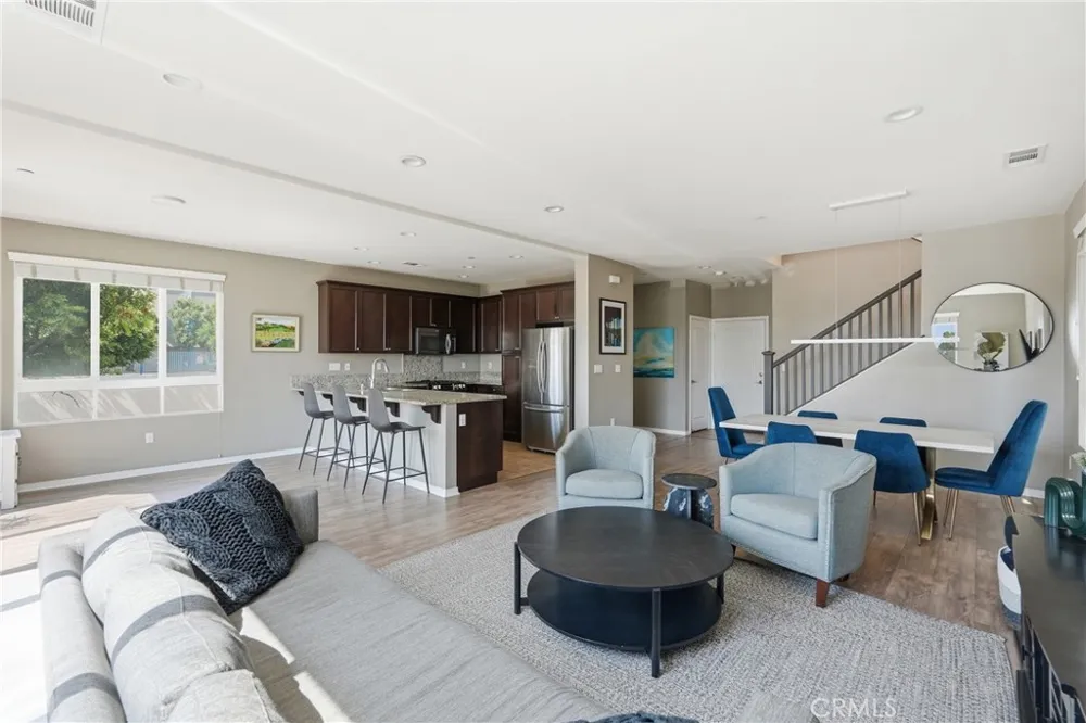 12001 Jackson Square Court Hawthorne, CA 90250