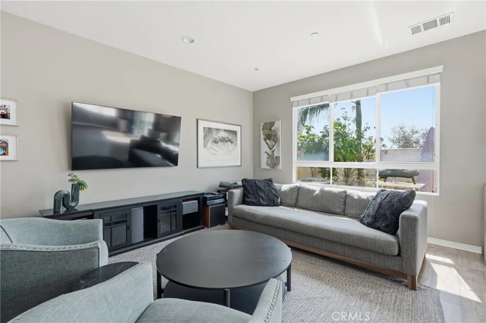 12001 Jackson Square Court Hawthorne, CA 90250