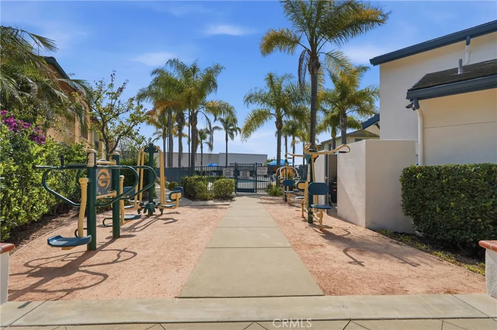 12001 Jackson Square Court Hawthorne, CA 90250