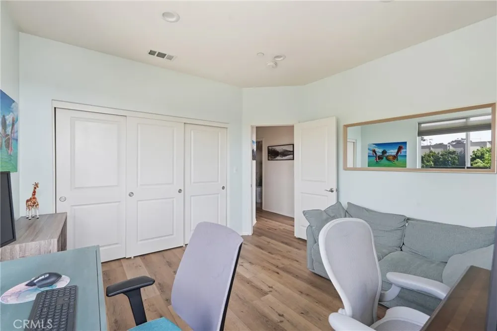 12001 Jackson Square Court Hawthorne, CA 90250