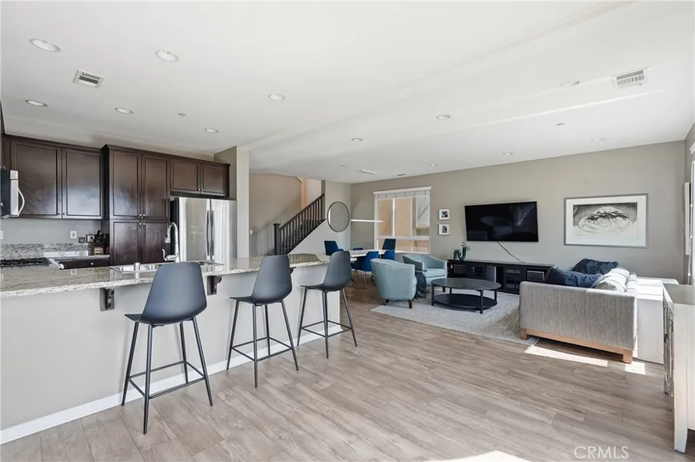 12001 Jackson Square Court Hawthorne, CA 90250