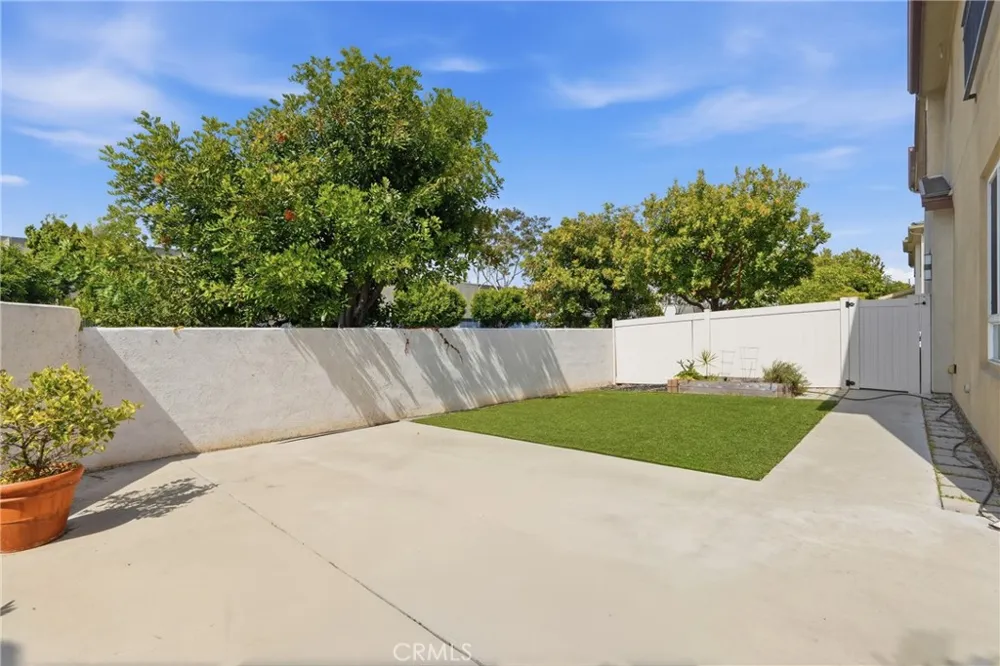 12001 Jackson Square Court Hawthorne, CA 90250
