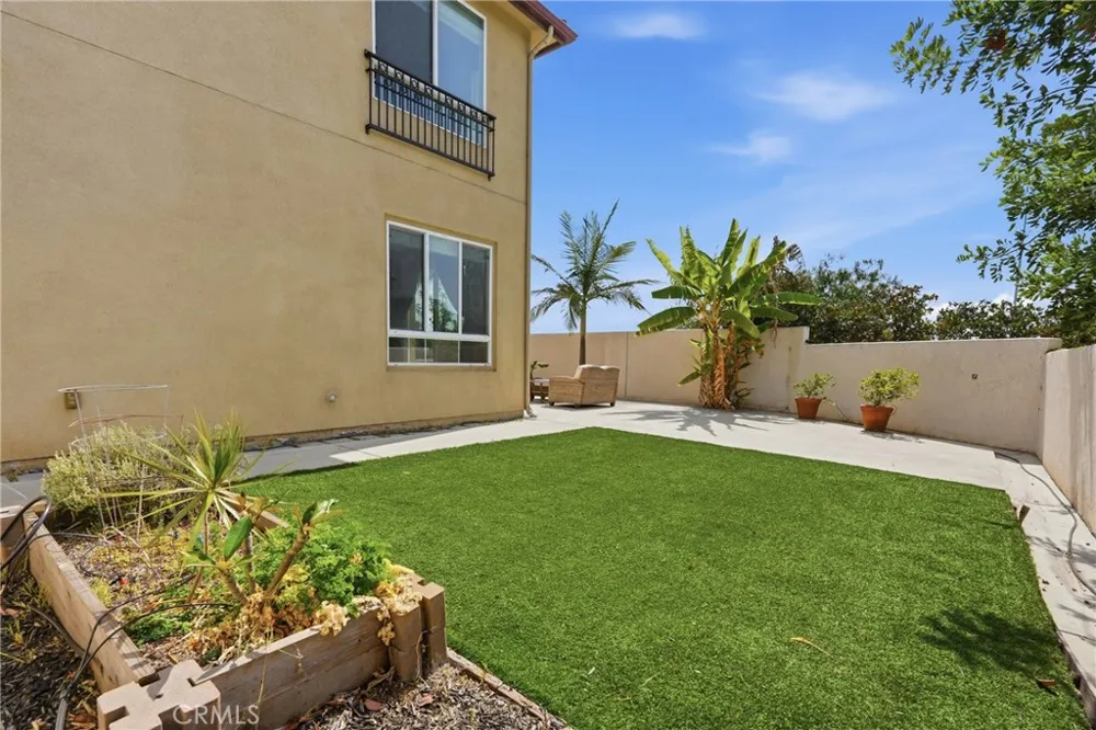 12001 Jackson Square Court Hawthorne, CA 90250