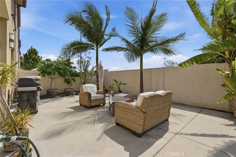 12001 Jackson Square Court Hawthorne, CA 90250