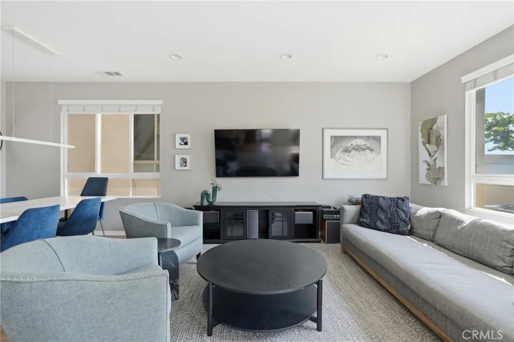 12001 Jackson Square Court Hawthorne, CA 90250