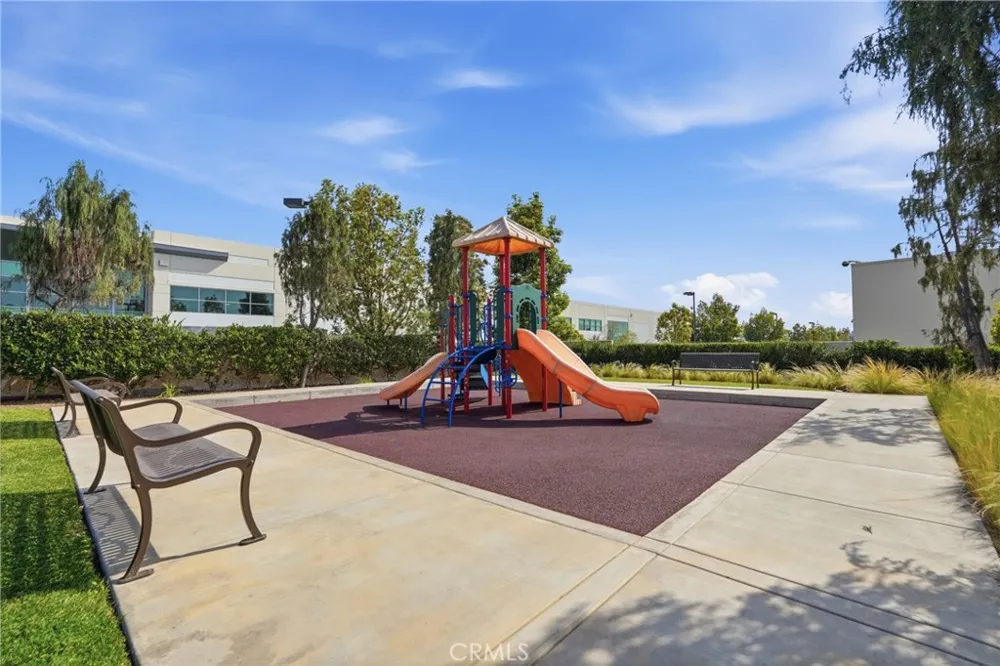 12001 Jackson Square Court Hawthorne, CA 90250