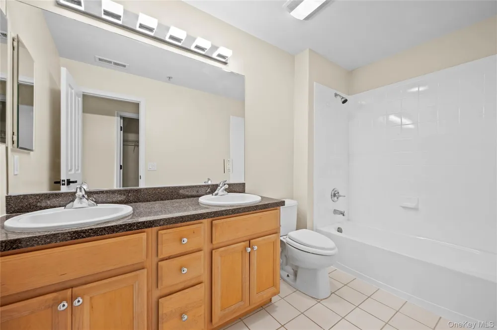 19 Putters Way #9 Middletown, NY 10940