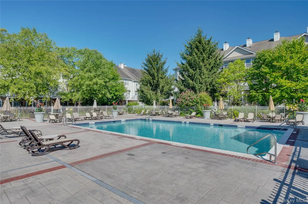 19 Putters Way #9 Middletown, NY 10940