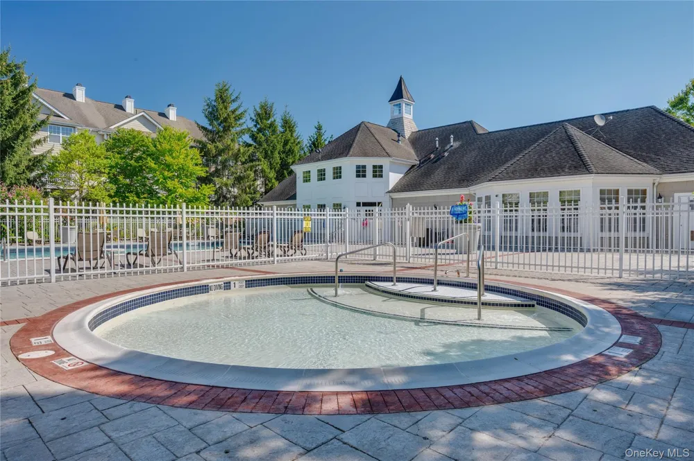 19 Putters Way #9 Middletown, NY 10940