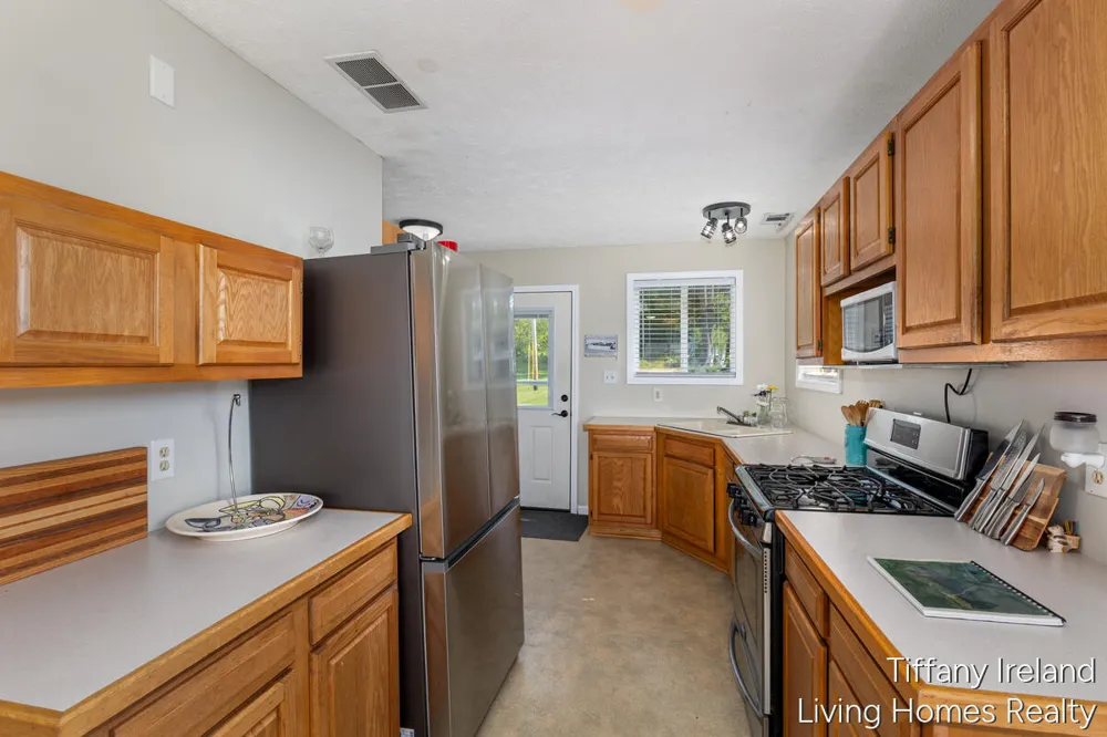 1996 Shore Drive Orleans Township, MI 48865
