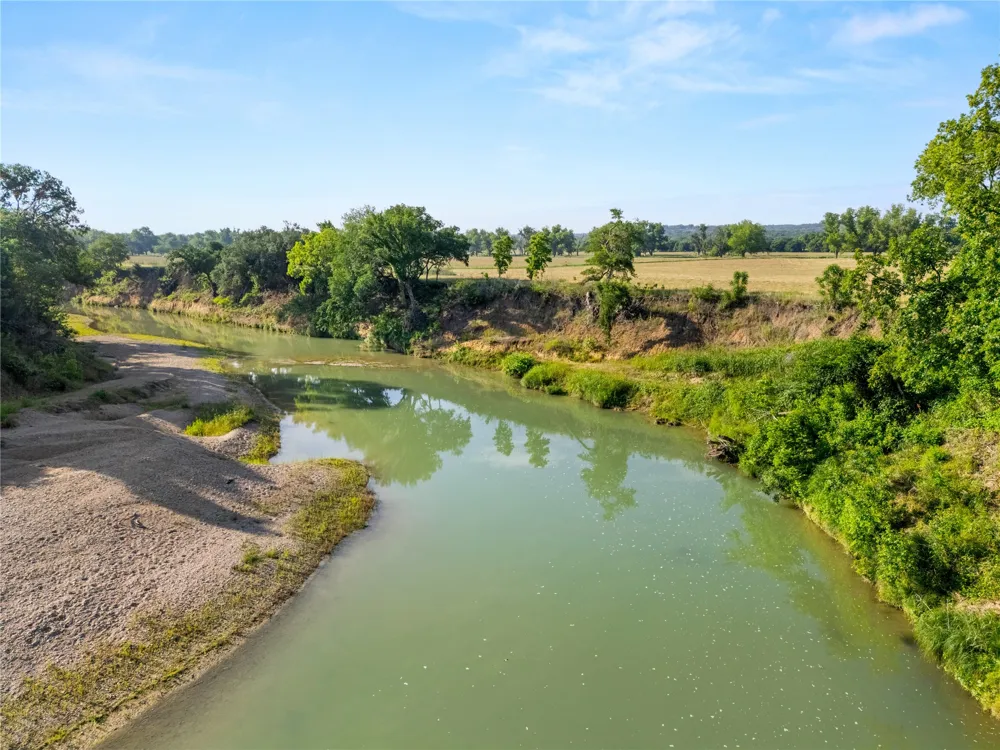 32 Hwy 6 Valley Mills, TX 76689