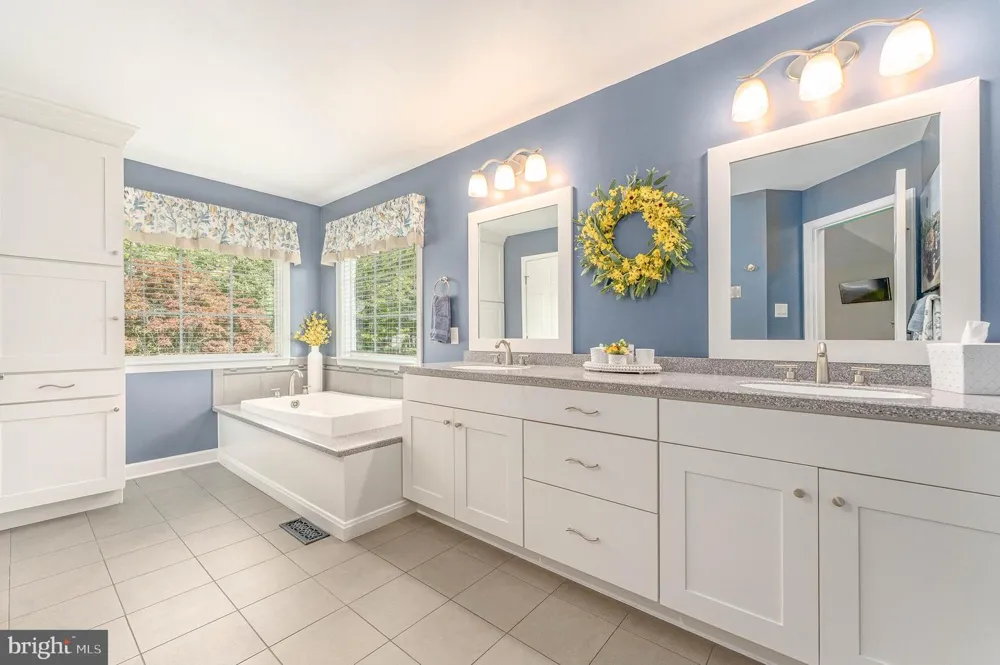 168 WALNUT RUN ROAD Landenberg, PA 19350