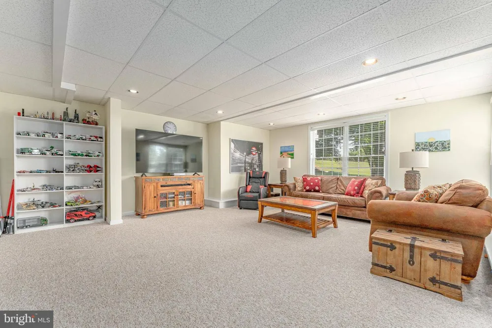 168 WALNUT RUN ROAD Landenberg, PA 19350