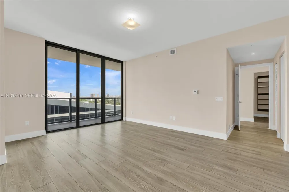 2960 NE 207th St #1108 Aventura, FL 33180