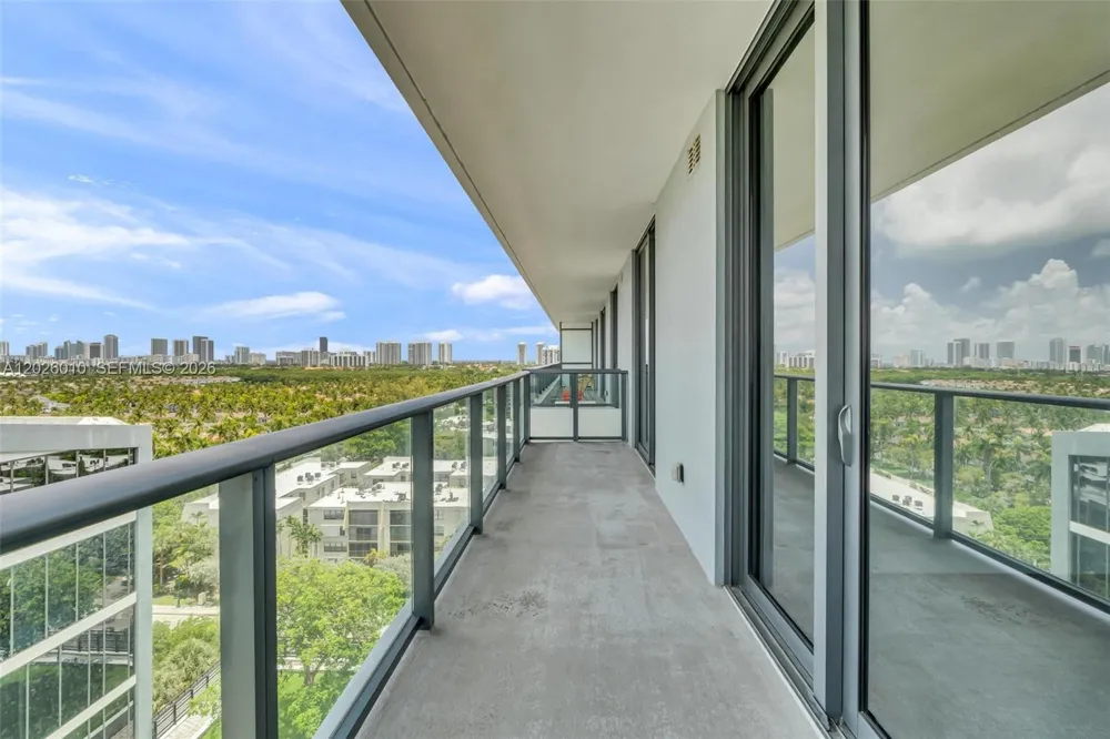 2960 NE 207th St #1108 Aventura, FL 33180