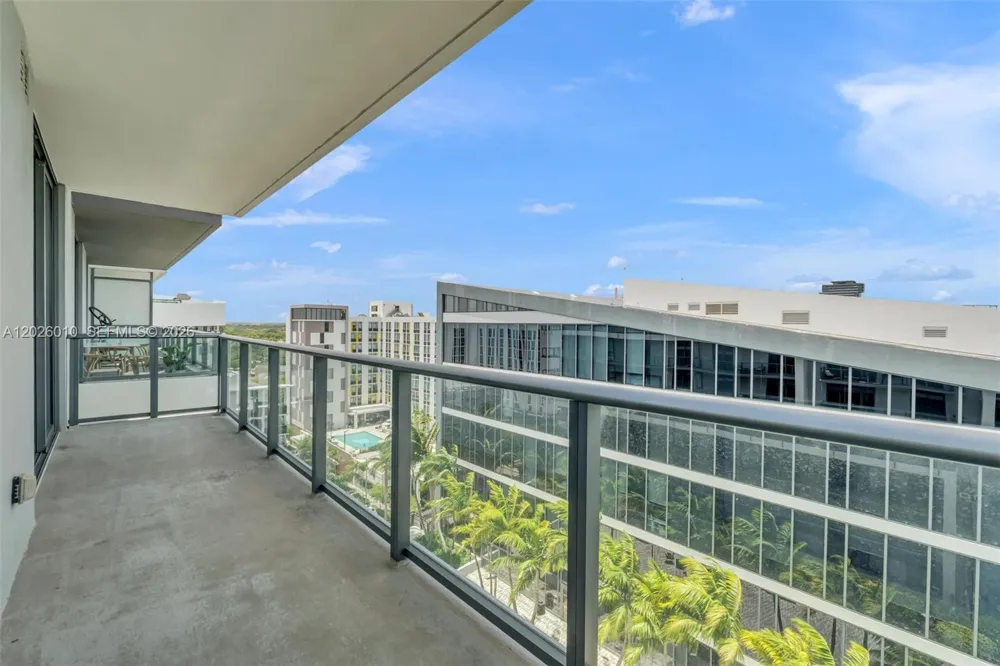 2960 NE 207th St #1108 Aventura, FL 33180