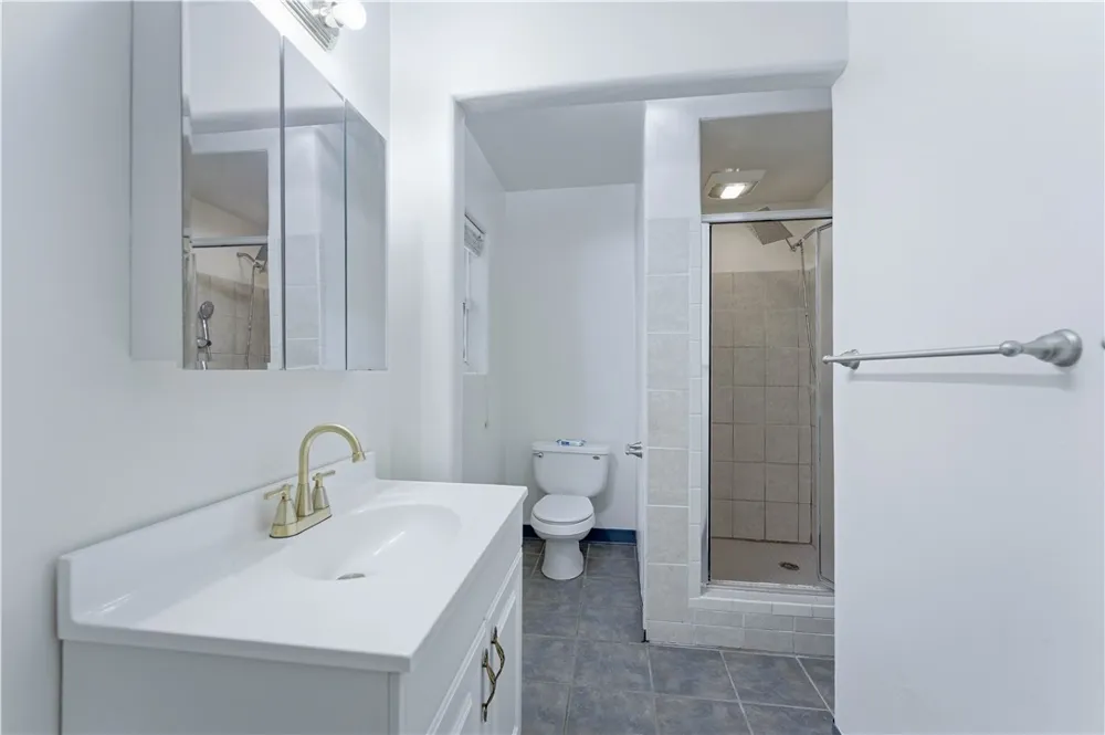 1221 Encino Drive Pleasanton, TX 78064