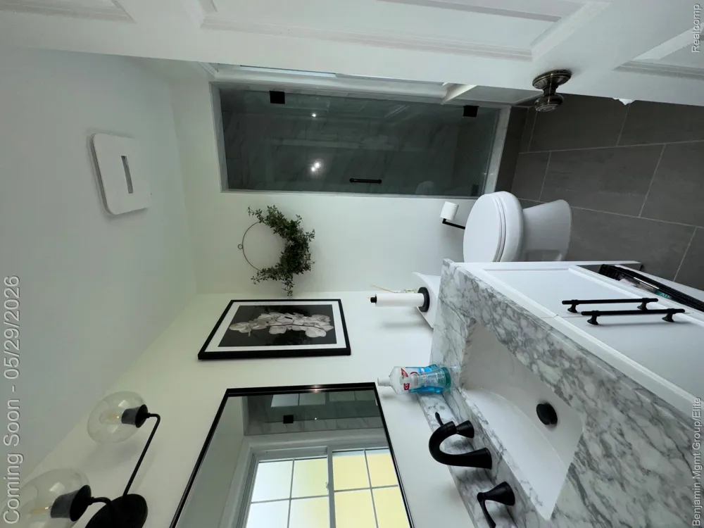 18769 Walmer Lane Beverly Hills Village, MI 48025