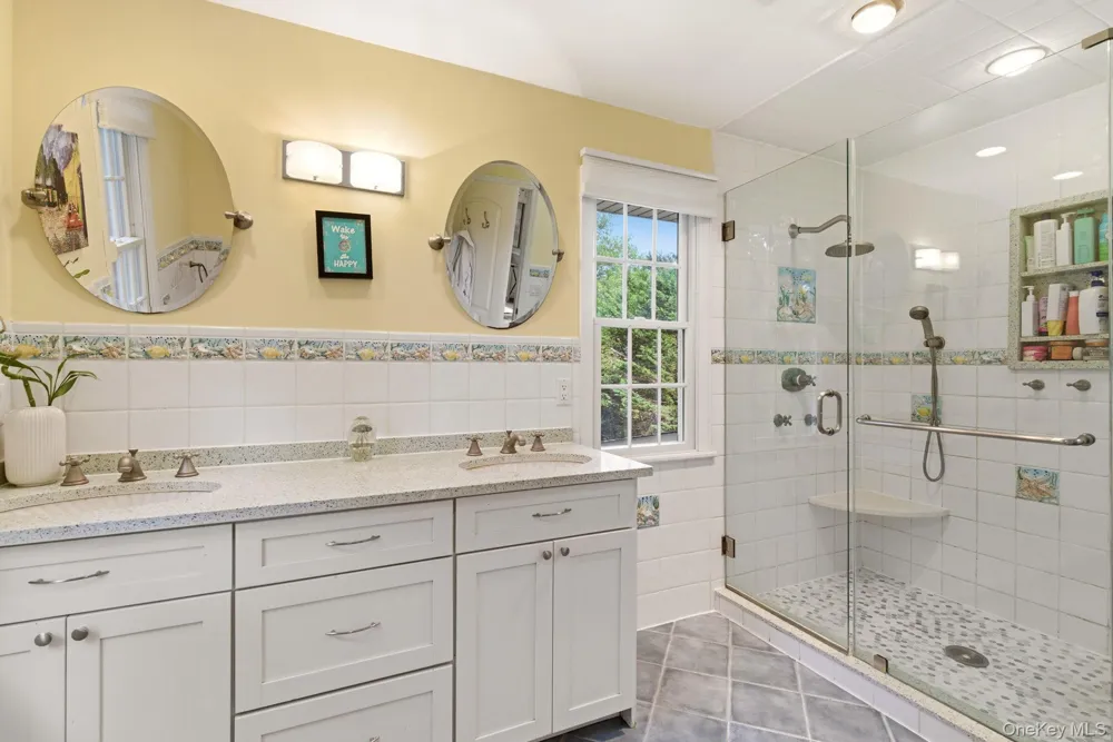 316 S Woods Road Woodbury, NY 11797