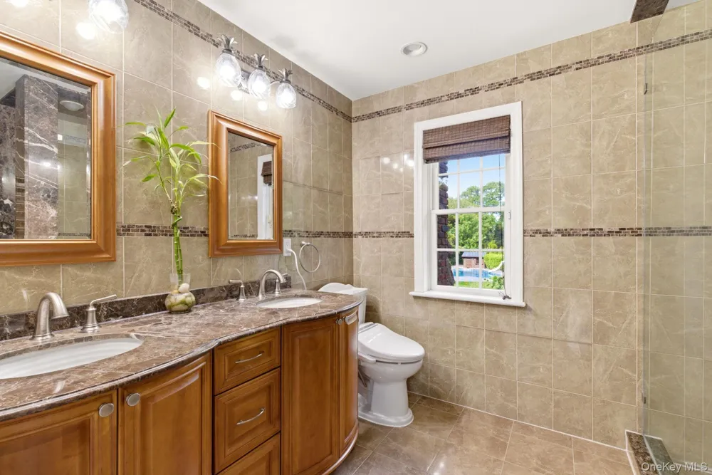316 S Woods Road Woodbury, NY 11797