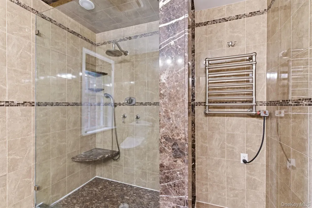 316 S Woods Road Woodbury, NY 11797