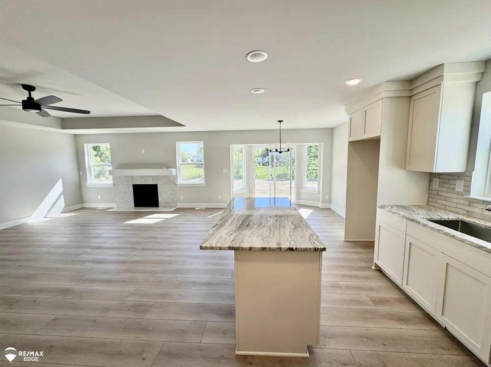 8323 Peninsula Circle Mundy Township, MI 48439